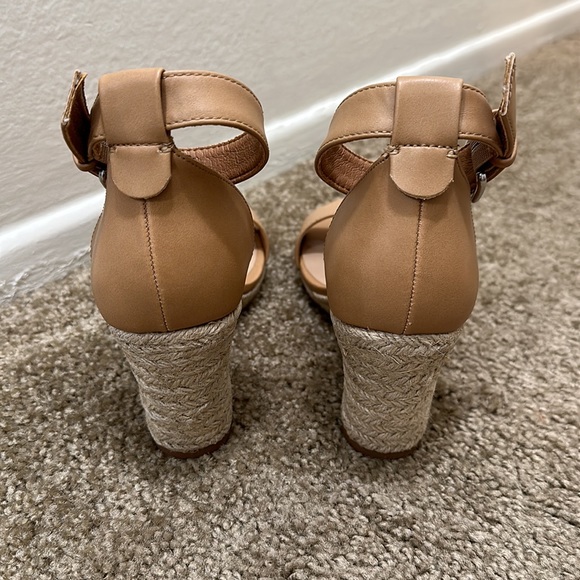 A New Day platforms - Picture 10 of 13